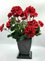 Sunkus dirbtinis pelargonijos vazonas