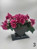 Sunkus dirbtinis begonijos vazonas