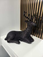 Kalėdinė dekoracija juodas blizgantis elnias