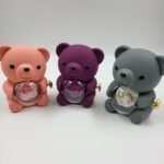 Meškutis su muilo rože ir suvenyru