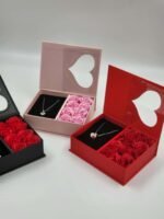 Vidutinė dėžutė su muilo gėlėmis ir suvenyru - Image 6